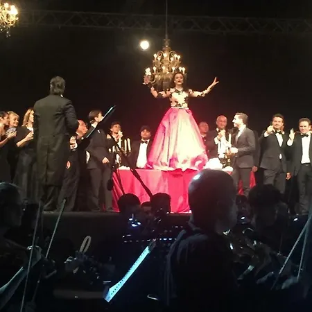 Casa La Pergola Feriehus *